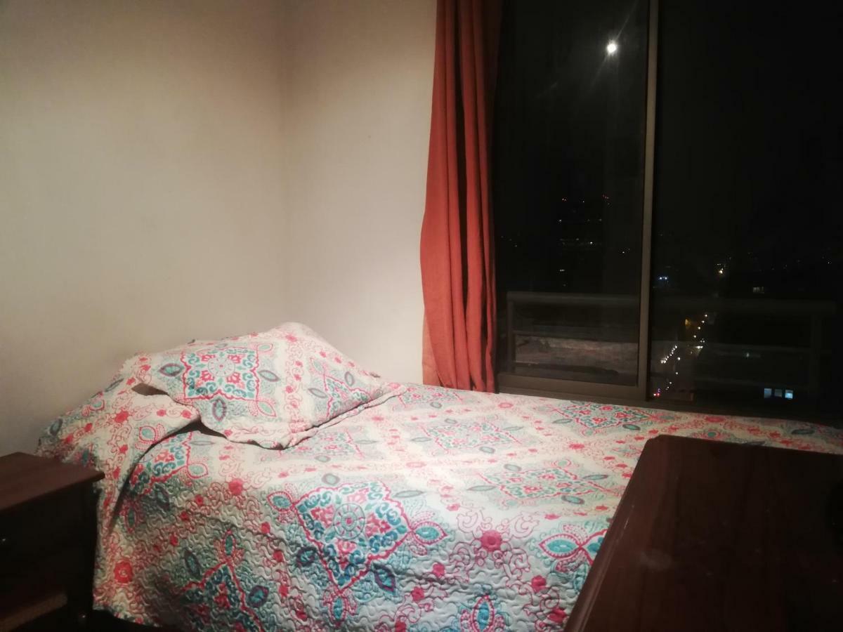 Una Habitacion Privada Con Bano Privado En Centro Historico Santiago de Chile Exteriör bild